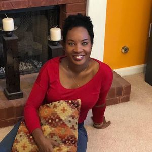 Meet your Posher, Tia